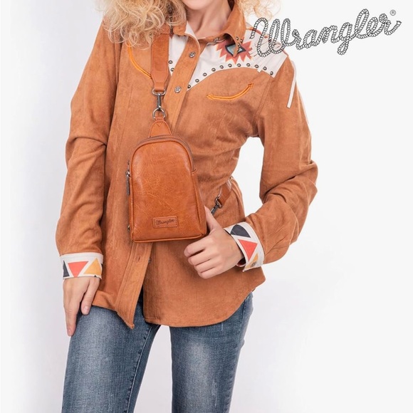 Wrangler Crossbody Sling Bag for Women Fanny Pack Purse Chest Bag Black NEW - Picture 7 of 7